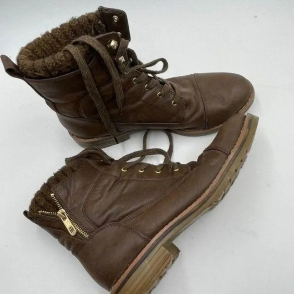 Tommy Hilfiger Brown‎ Tie Ankle Booties - Picture 2 of 4